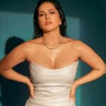Sunny Leone Height Weight Bra Size Age Biography Family Wiki Net Worth, Affairs, Marriage & much more.