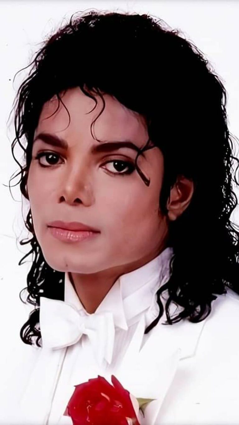Michael Jackson Height Weight Age And Body Statistics Biography