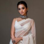 Helly Shah Age Boyfriend Husband Family Biography