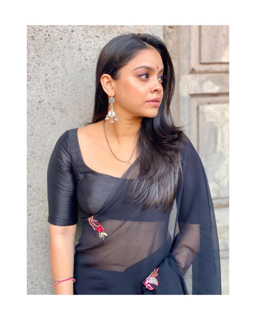 Sumona Chakravarti Height Weight Age Bra Size Affairs Family Biography