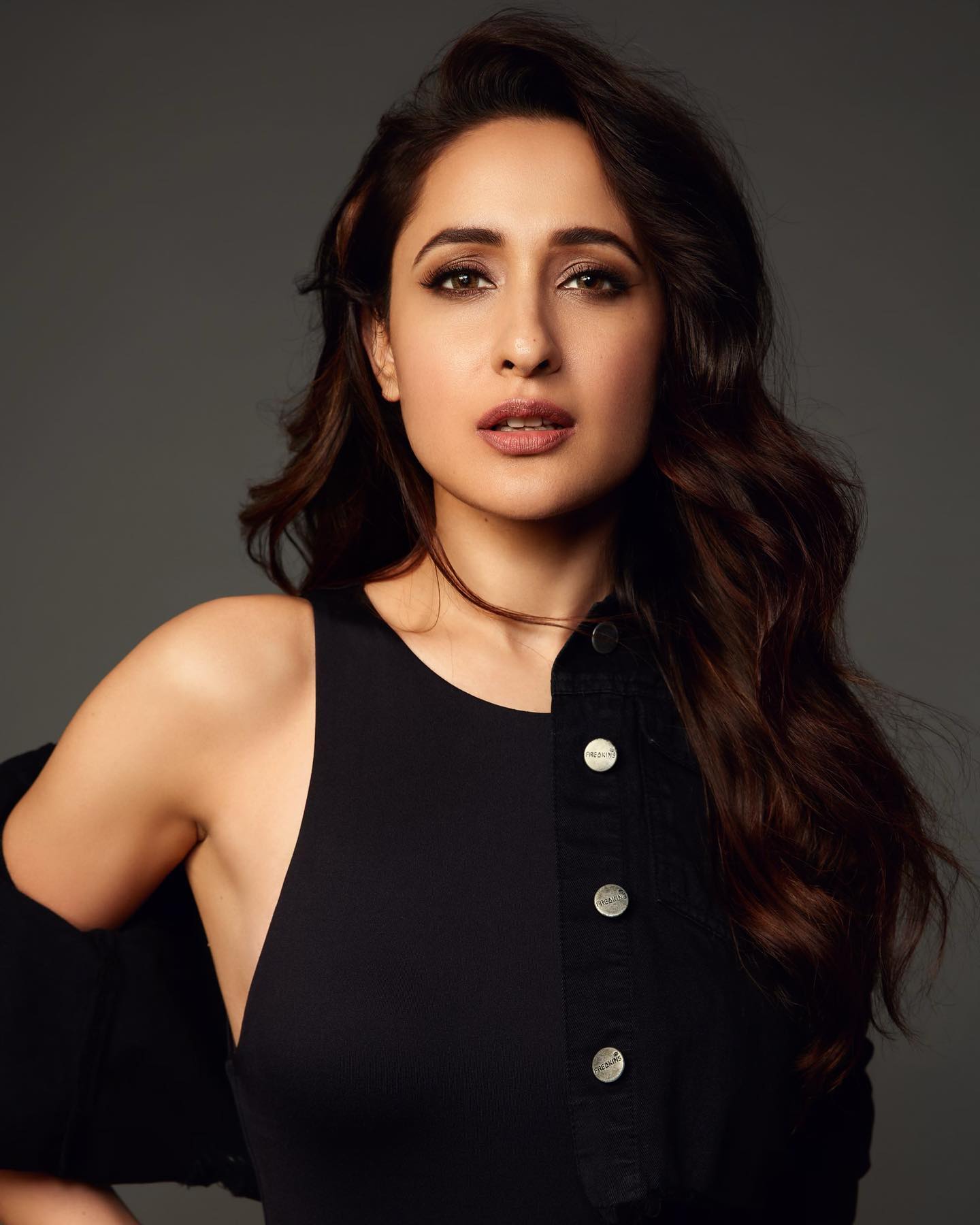 Pragya Jaiswal Age Boyfriend Husband Family Biography | Celebrities Details