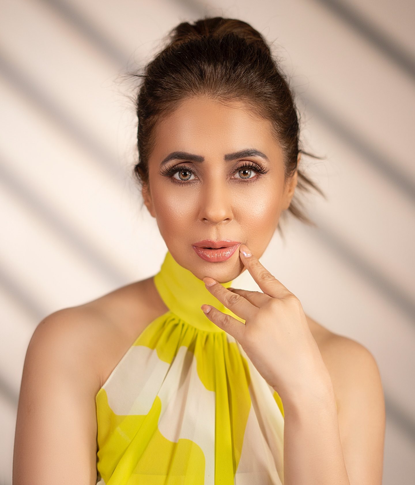 Urmila Matondkar 🔥 WhatsApp status trend Whatsapp status #shorts - YouTube, image size:1440x1682